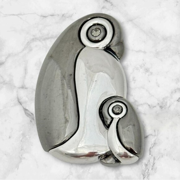Vintage Liz Claiborne Mother & Baby Penguins Brooch - Picture 1 of 6